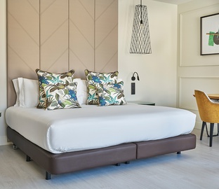Luxe Essence  Vincci Larios Diez Málaga